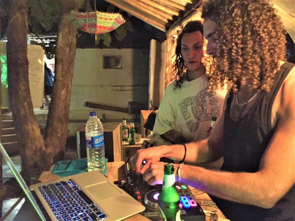 Folklore Hostel Goa Vagator Ngoại thất bức ảnh
