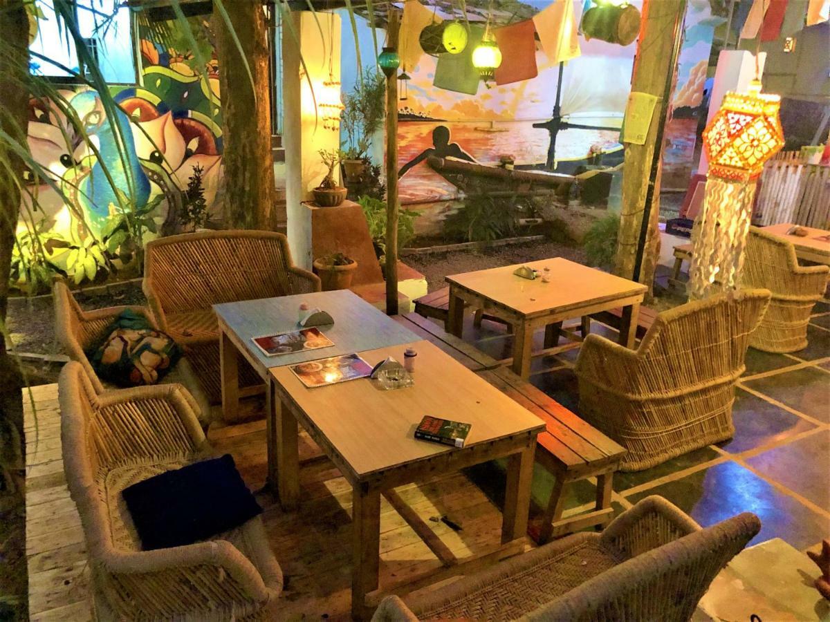 Folklore Hostel Goa Vagator Ngoại thất bức ảnh