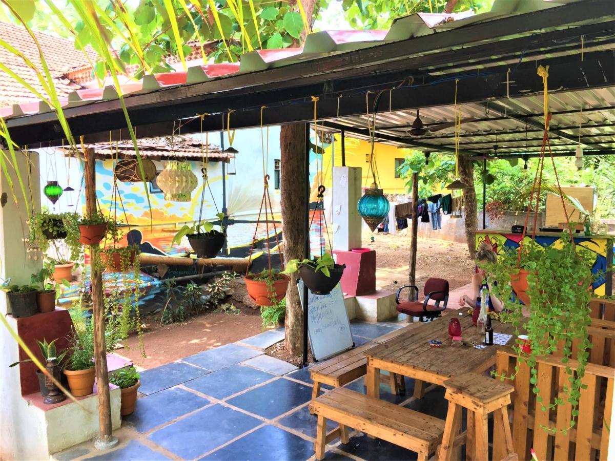 Folklore Hostel Goa Vagator Ngoại thất bức ảnh