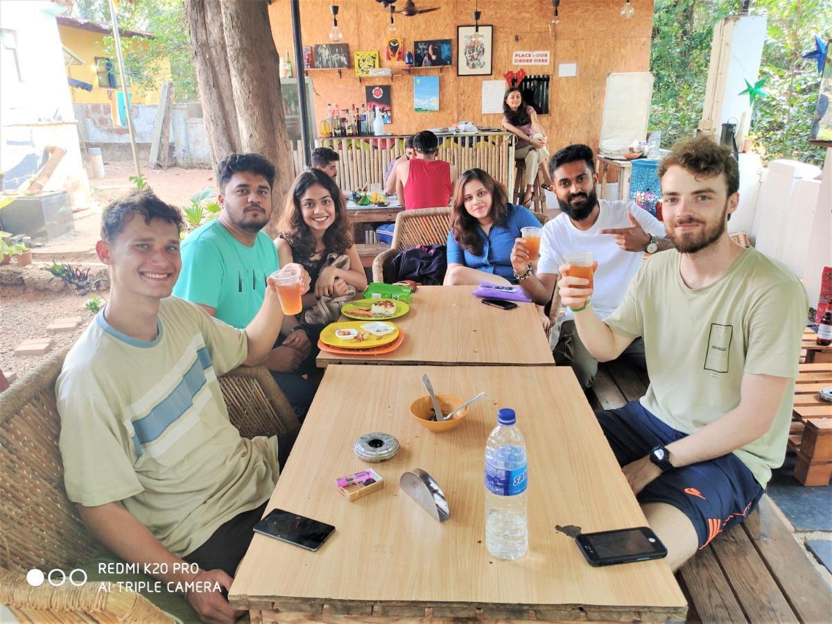Folklore Hostel Goa Vagator Ngoại thất bức ảnh